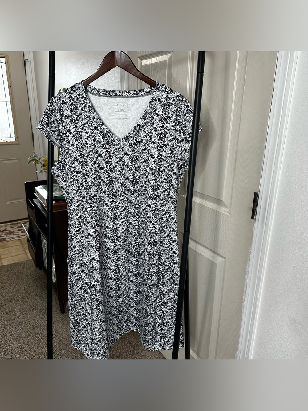 L.L. Bean Black and White Floral Midi Dress 🛞